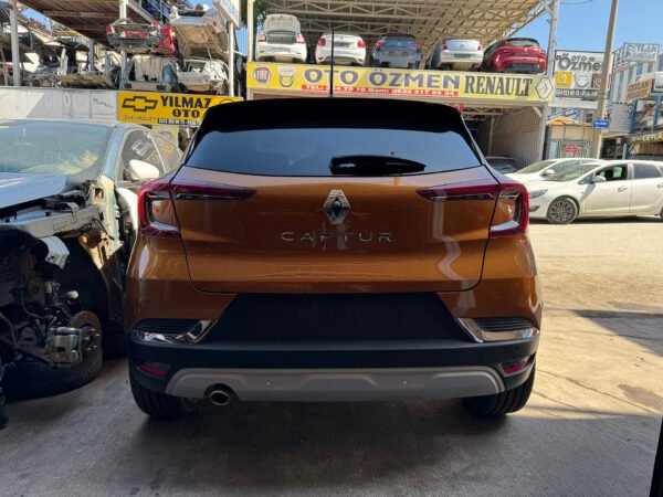 renault captur bagaj kapağı