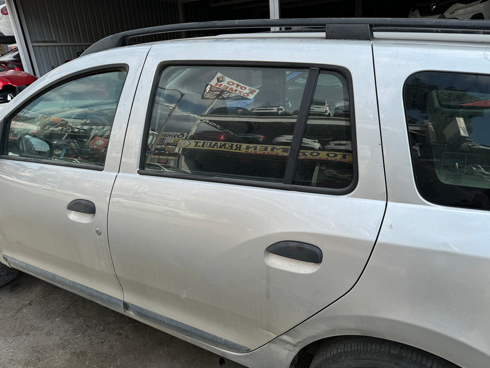 logan mcv sol arka kapı